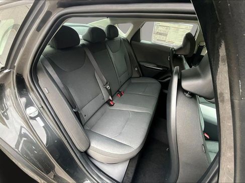 New 2026 Kia K4 LXS image 9