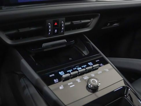 New 2026 Porsche Cayenne GTS image 32