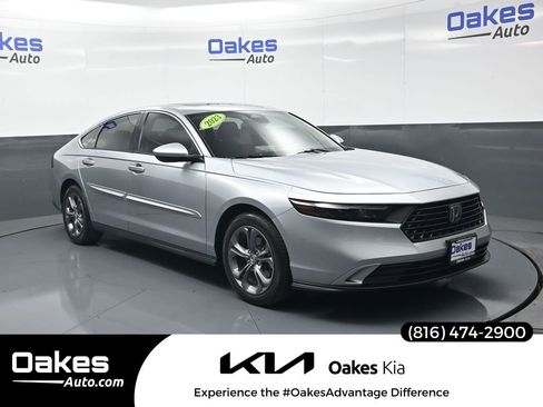 Used 2023 Honda Accord EX image 1