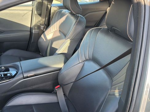 Certified 2025 Toyota Crown XLE image 29