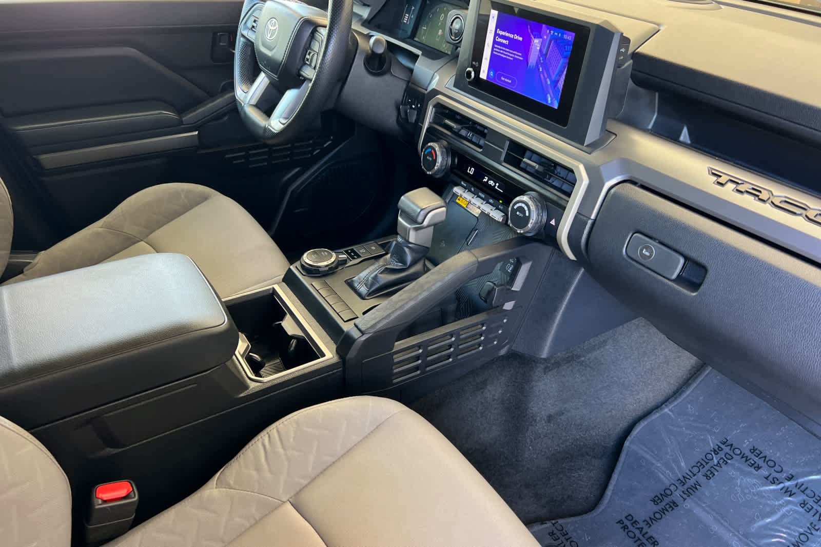 Certified 2024 Toyota Tacoma SR5 w/ SR5 Upgrade Package AWD/4WD image 12