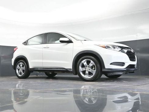 Used 2018 Honda HR-V LX image 30