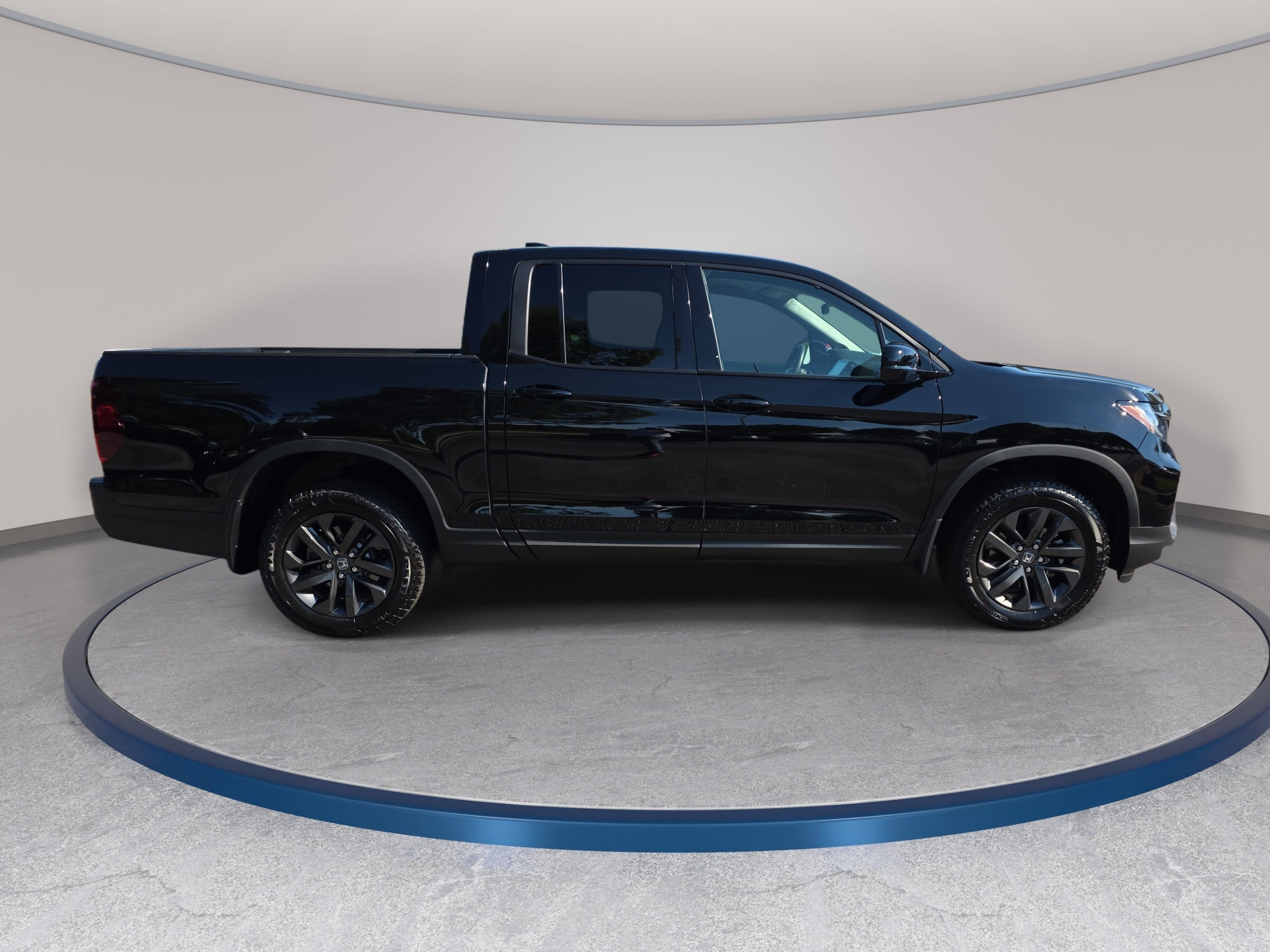 Used 2023 Honda Ridgeline Sport image 4