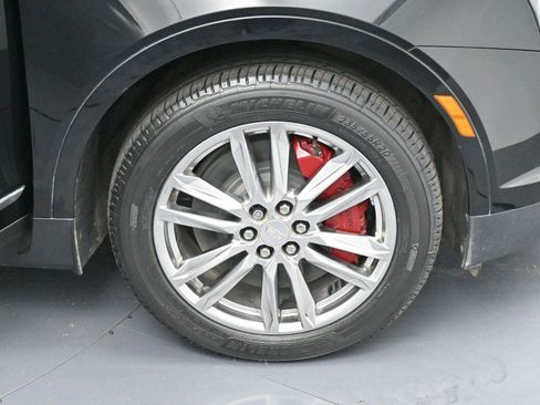 Used 2022 Cadillac XT5 Sportv w/ LPO, Floor Liner Package image 36