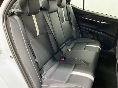 Used 2025 Toyota Camry SE w/ Multimedia Upgrade Package image 24