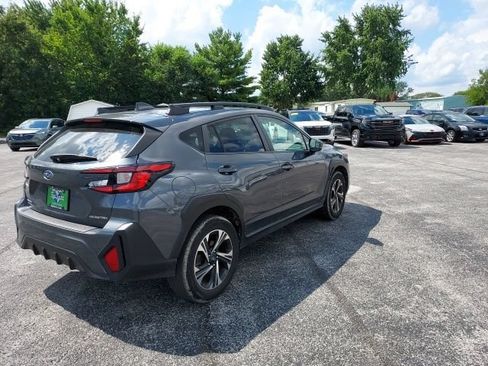 Used 2024 Subaru Crosstrek 2.0i Premium AWD/4WD image 3