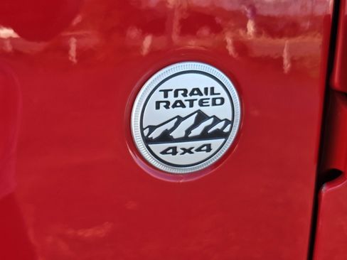 Used 2020 Jeep Gladiator Overland image 31