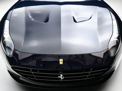 Used 2016 Ferrari California T image 44