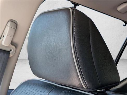 Certified 2023 Honda Pilot Elite image 13