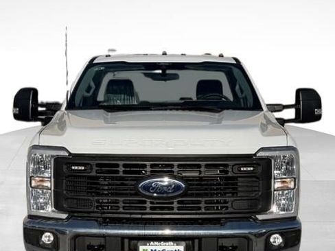 New 2026 Ford F250 XL w/ XL Chrome Package AWD/4WD image 2