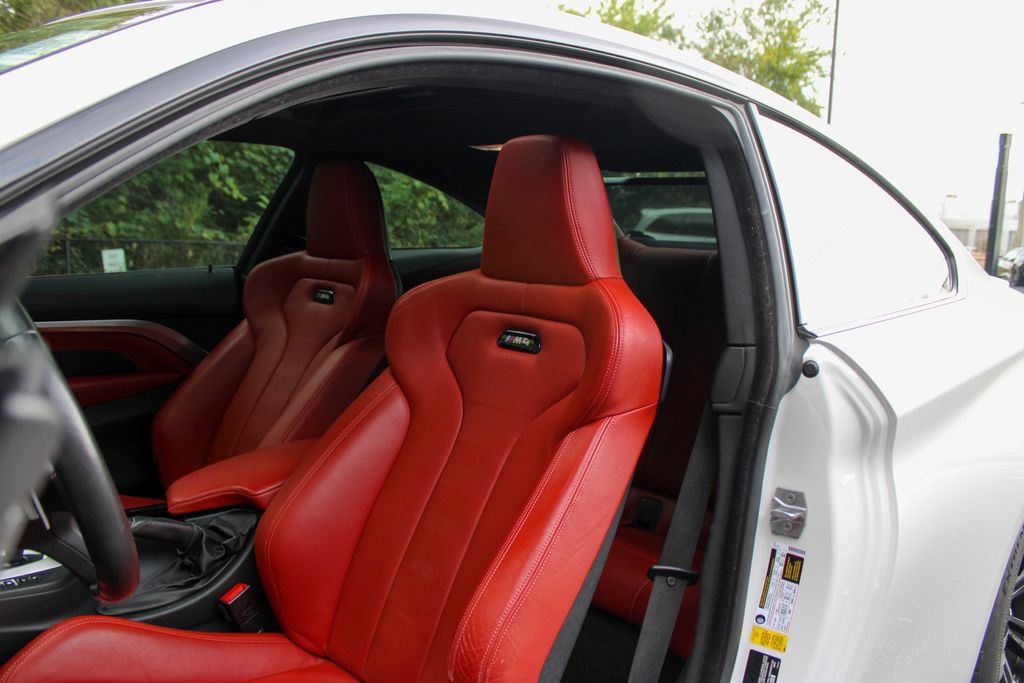 Used 2018 BMW M4 Coupe RWD image 7