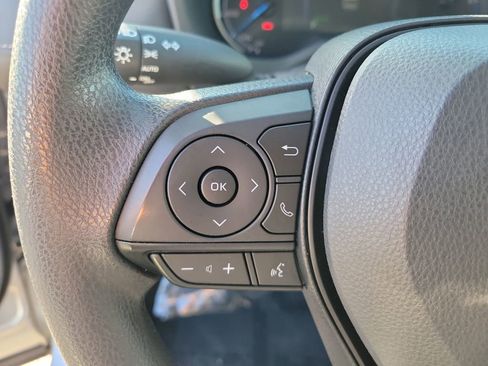 Used 2023 Toyota RAV4 XLE image 28