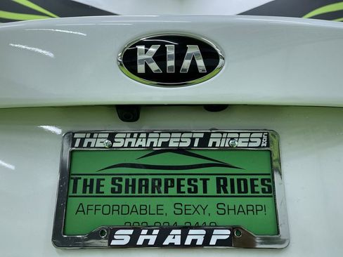 Used 2020 Kia Optima Premium image 12