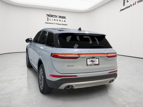 New 2026 Lincoln Corsair Premiere w/ Rear Removable Package Tray FWD image 8