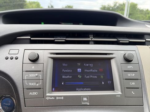 Used 2015 Toyota Prius Four FWD image 36