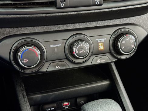 Used 2024 Kia Forte LXS image 16