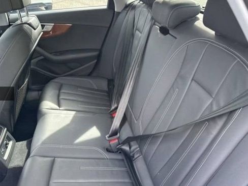 Used 2022 Audi A4 2.0T Premium Plus w/ Premium Plus Package AWD/4WD image 6