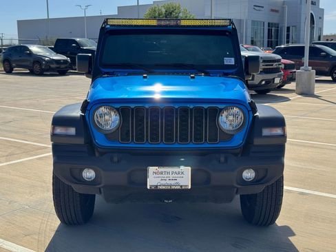 Used 2024 Jeep Wrangler Sport image 8