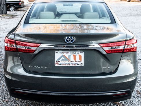 Used 2013 Toyota Avalon XLE Premium image 23
