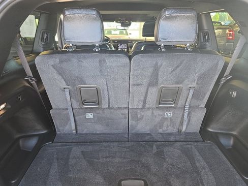 Used 2024 Jeep Grand Cherokee L Altitude AWD/4WD image 18