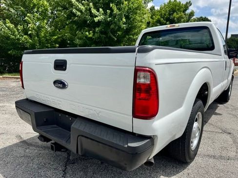 Used 2013 Ford F250 2WD Regular Cab Super Duty image 3