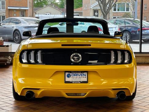 Used 2016 Ford Mustang Convertible w/ Equipment Group 051A RWD image 9