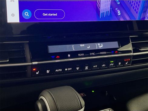 Certified 2025 Toyota Sienna XSE w/ XSE Premium Package image 15