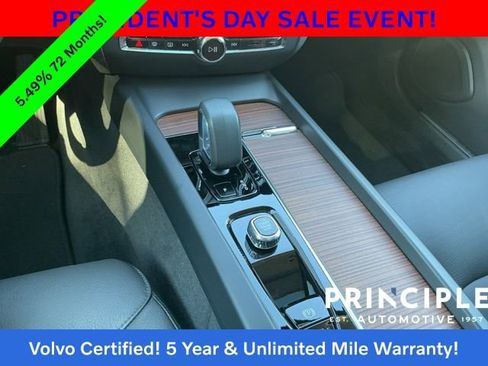 Certified 2025 Volvo V60 B5 Cross Country Plus image 17