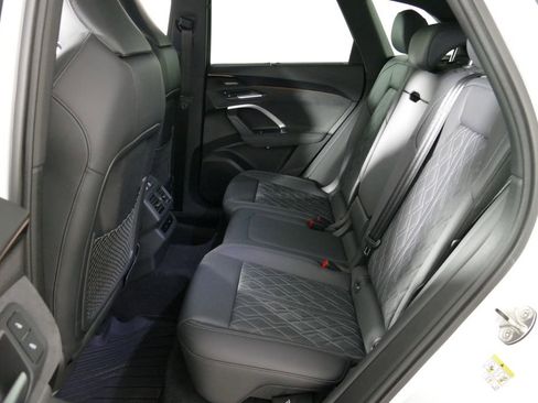 Used 2025 Audi SQ5 Premium Plus w/ Premium Plus Package AWD/4WD image 29
