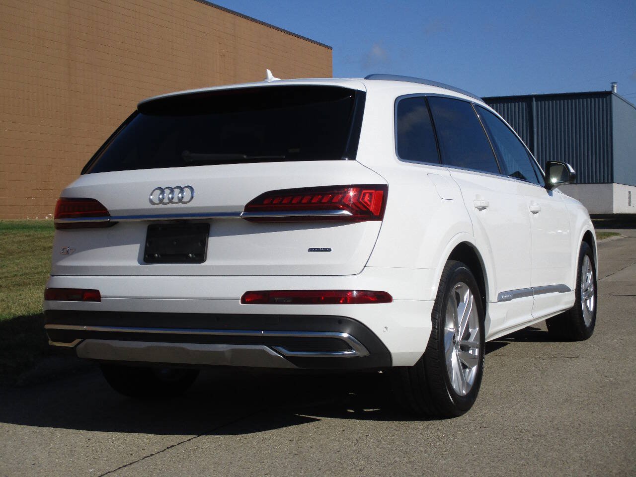 Used 2023 Audi Q7 3.0T Premium Plus AWD/4WD image 8