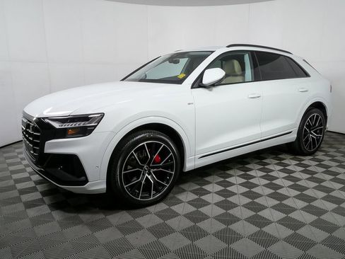Used 2023 Audi Q8 Premium Plus w/ Premium Plus Package image 29
