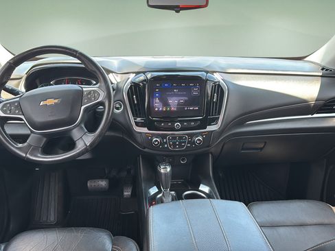 Used 2020 Chevrolet Traverse Premier w/ Redline Edition AWD/4WD image 9