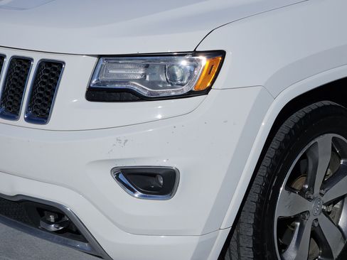 Used 2015 Jeep Grand Cherokee Overland w/ Advanced Technology Group image 11