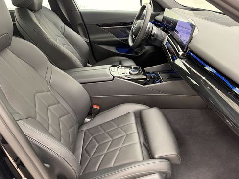 Used 2026 BMW 530i RWD image 23