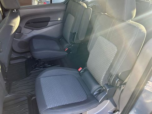 Used 2021 Ford Transit Connect XLT FWD image 9