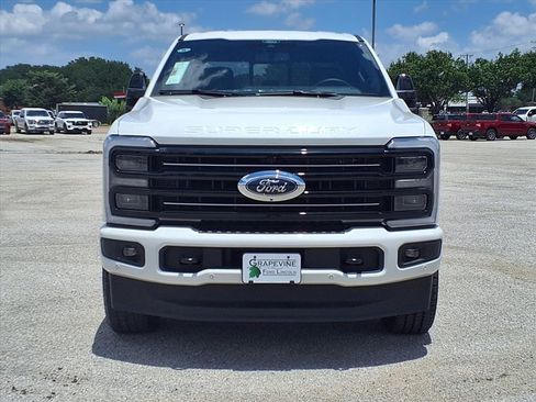 New 2026 Ford F250 Platinum AWD/4WD image 9