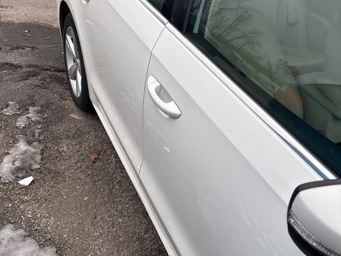 Used 2013 Volkswagen Passat 2.5 SE image 8