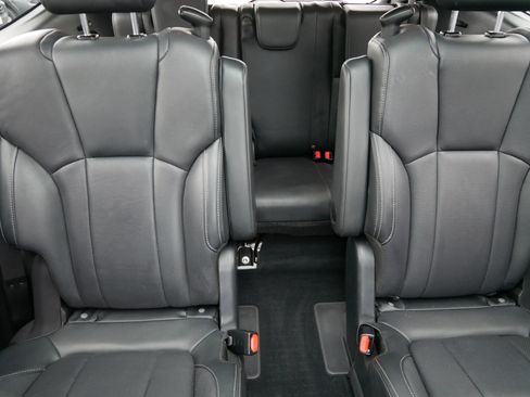 Used 2022 Subaru Ascent Touring AWD/4WD image 13