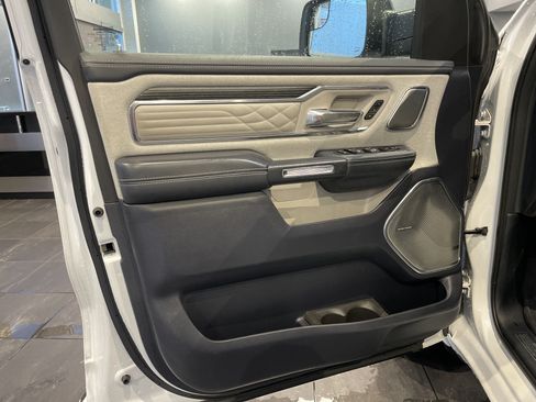 Used 2024 RAM 1500 Limited AWD/4WD image 14