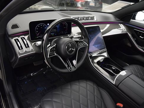 Used 2025 Mercedes-Benz S 580e 4MATIC Sedan image 20