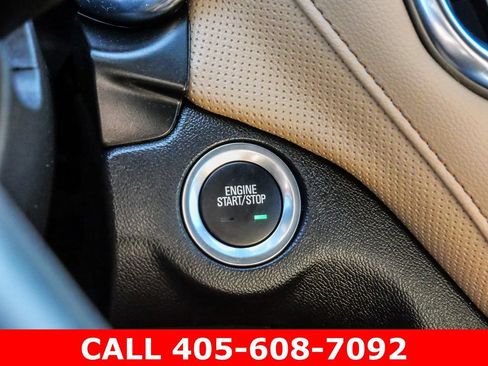 Used 2023 Chevrolet Equinox Premier AWD/4WD image 29