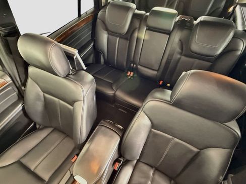 Used 2012 Mercedes-Benz GL 450 4MATIC image 23