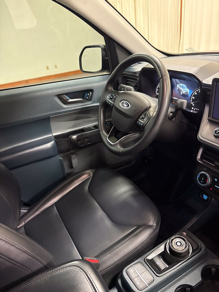 Used 2024 Ford Maverick Lariat w/ Black Appearance Package AWD/4WD image 23