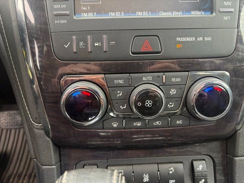 Used 2016 Buick Enclave Leather AWD/4WD image 8