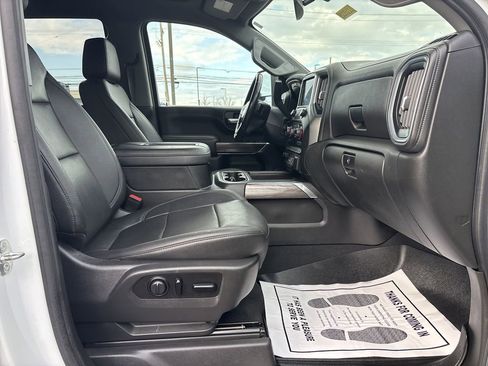 Used 2021 Chevrolet Silverado 3500 LTZ w/ LTZ Convenience Package image 15