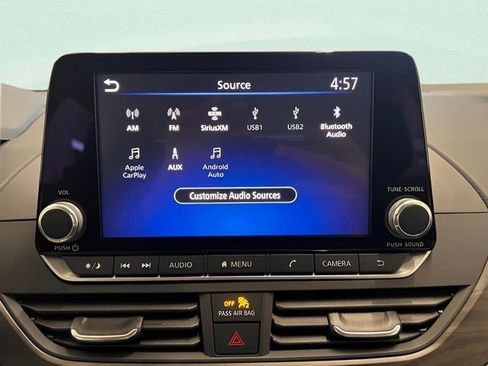 Used 2025 Nissan Altima 2.5 SV image 22