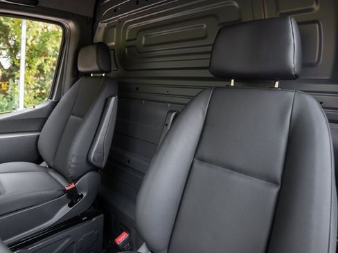 New 2026 Mercedes-Benz Sprinter 2500 image 16