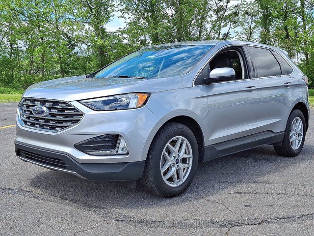 Certified 2022 Ford Edge SEL w/ Convenience Package AWD/4WD image 3