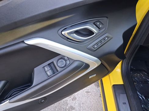 Used 2017 Chevrolet Camaro SS RWD image 14