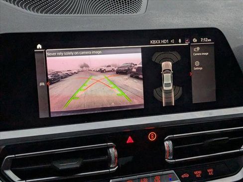 Used 2022 BMW 330i Sedan w/ M Sport Package image 12